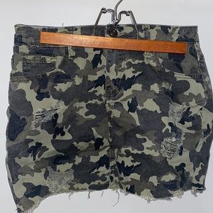 Medium Camo Mini Skirt